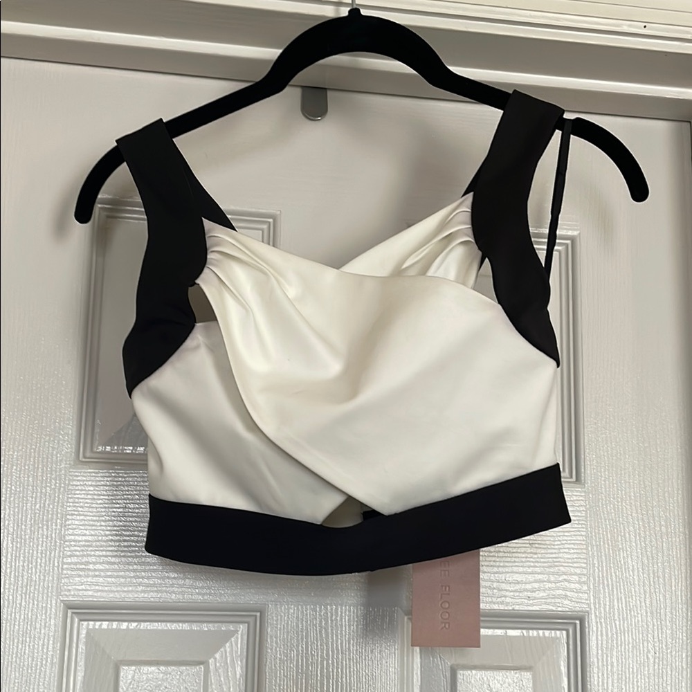 Three Floor crop Top